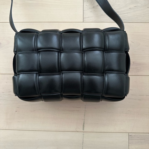 Botttega Veneta Black Padded Cassette bag - Picture 2 of 9